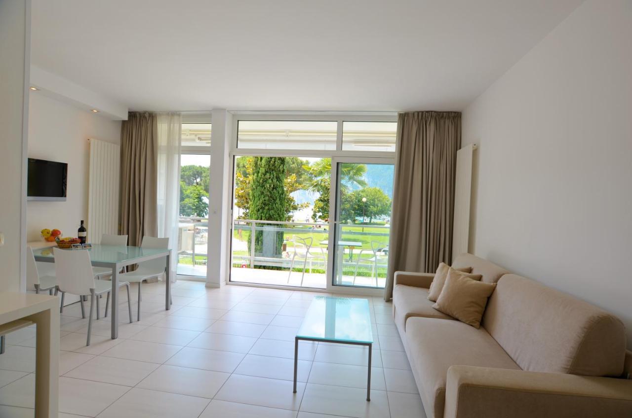 Club Nautico - Phoenix Studio Lake View Riva del Garda Exterior foto